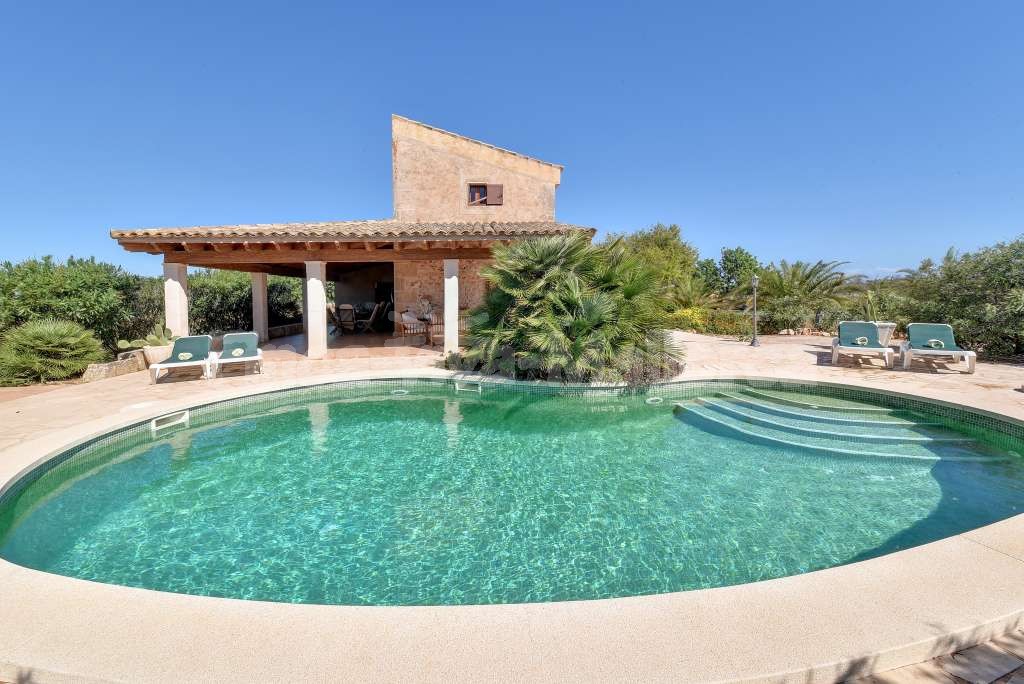 Finca Serral