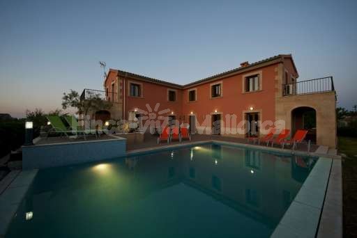 Finca Somo Muro, Pool bei Nacht