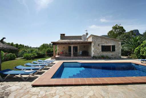 Casa Caragola Pollenca, Pool, Haus, Sonnenliege