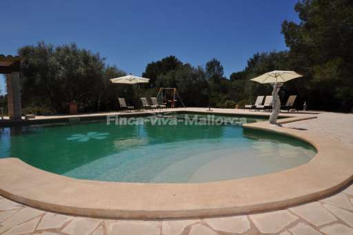 Villa Frutas, Pool, Sonnenschirm, Sonnenliege