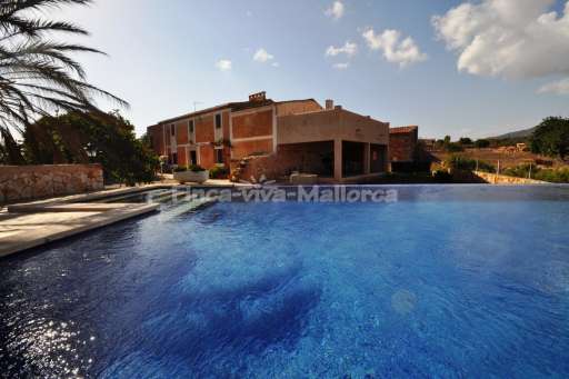 Finca Corima, Pool, Haus, überdachte Terrasse