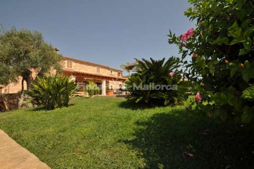 Finca David, Garten, Haus