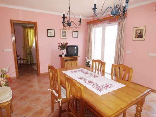 Casa Vincens, Esszimmer, Essbereich