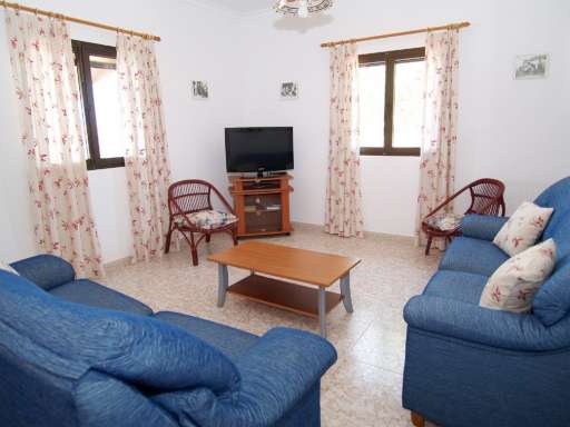 Casa Satanca, Wohnzimmer, Sofa