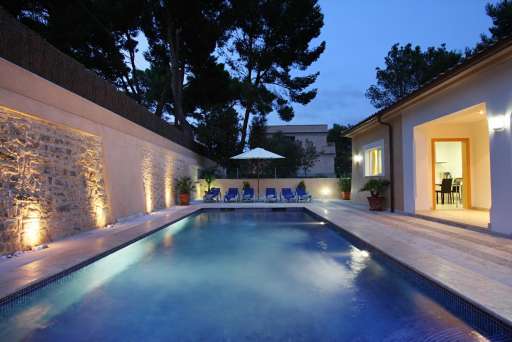 Casa Medina Cala Sant Vicente