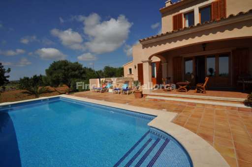 Finca Antonia, Pool, Sonnenliege, überdachte Terrasse