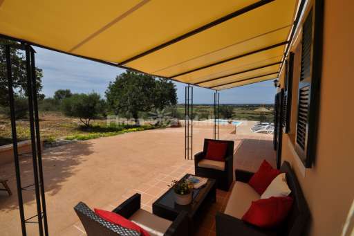 Finca Cova Ses Salines, überdachte Terrasse, Lounge