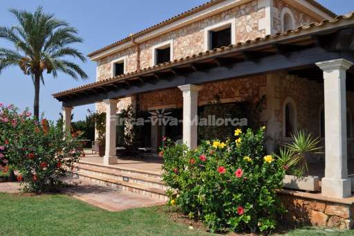 Villa Serena, Haus, überdachte Terrasse