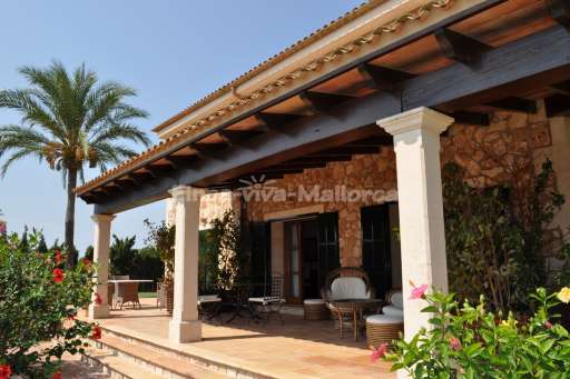 Villa Serena, Haus, überdachte Terrasse