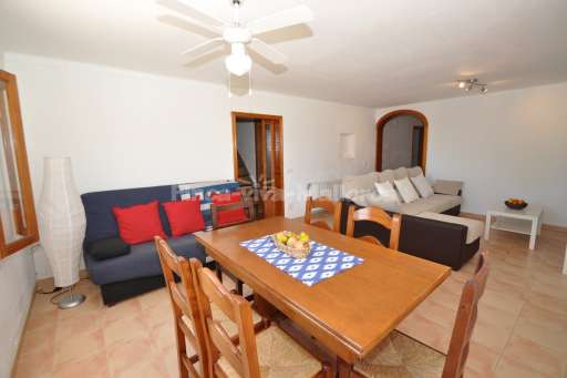 Casa Can Jordi, Wohnzimmer, Esszimmer, Essbereich, Sofa