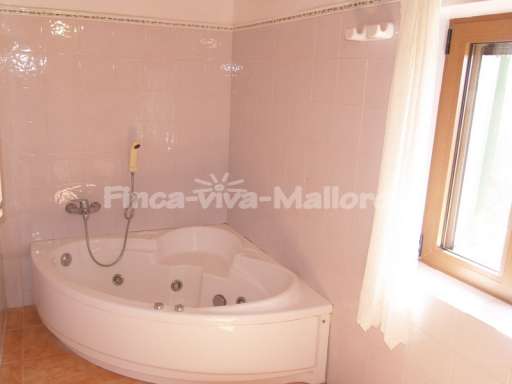 Finca Can Fora, Badezimmer, Badewanne