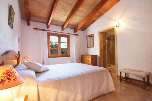 Finca Fontxica Pollenca, Schlafzimmer, Doppelbett