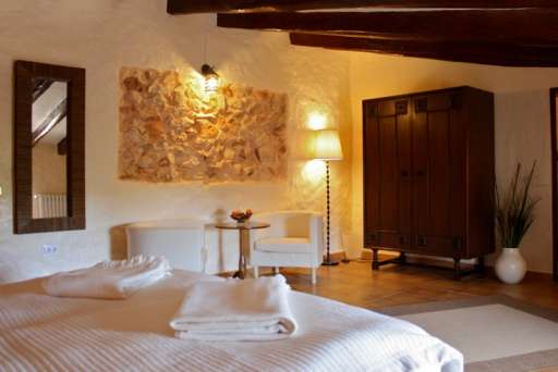 Finca Cas Concos, Schlafzimmer, Doppelbett
