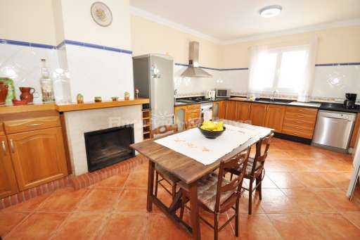 Finca Magda Cas Concos, Küche, Essbereich