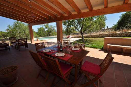 Casita Turita, überdachte Terrasse, Essbereich