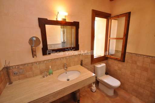 Finca Hermosa de Muro, Badezimmer