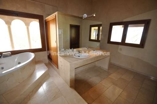 Finca Grandiosa, Badezimmer, Badewanne