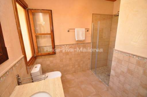 Finca Hermosa de Muro, Badezimmer, ebenerdige Dusche