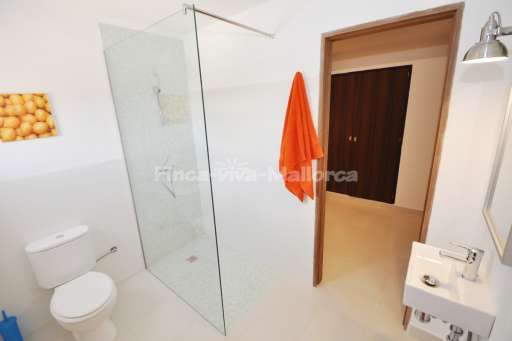 Finca Lorita Santanyi, Badezimmer, Bad en Suite, ebenerdige Dusche