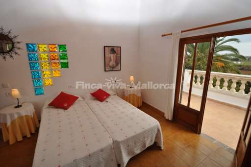 Casa Fonts Salades, Schlafzimmer, Einzelbett, Terrasse