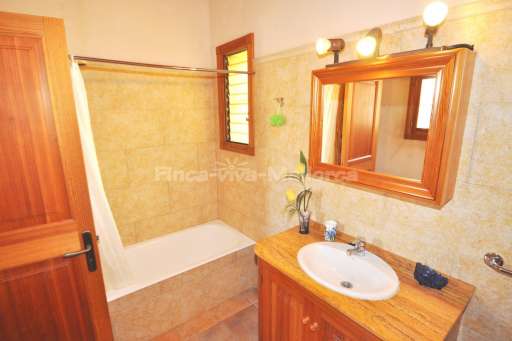 Finca Bardet Campos, Badezimmer, Badewanne