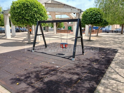 Spielplatz Mallorca, Schaukel