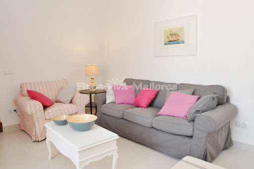 Finca Lorita Santanyi, Wohzimmer, Sofa