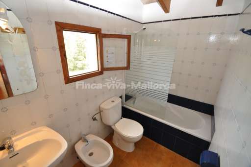 Casa Fonts Salades, Badezimmer, Badewanne