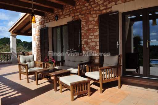Finca Can Torre, überdachte Terrasse, Lounge, Sitzmöglichkeit