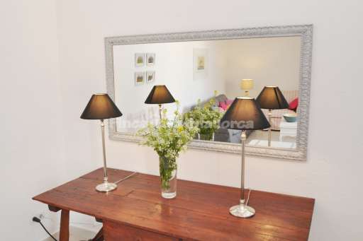 Finca Lorita Santanyi, Wohnzimmer, Spiegel
