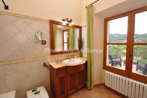 Finca Joan, Badezimmer, Spiegel