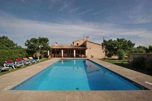 Finca Fontxica Pollenca, Pool, Sonnenliege, Terrasse, Haus