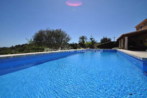 Finca Jaime, Pool, überdachte Terrasse
