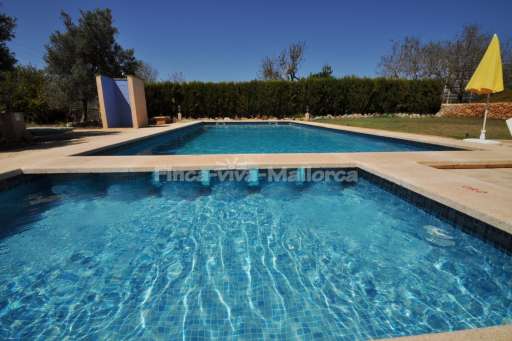 Casa Ferrer, Pool, Kinderpool, Sonnenschirm