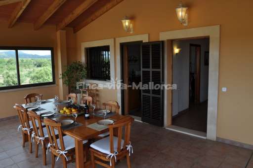 Casa de Rivas Cala Sanau, überdachte Terrasse, Essbereich