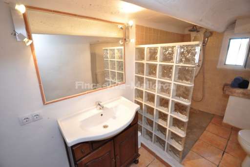 Finca Climent, Badezimmer, ebenerdige Dusche