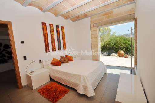 Villa Jose Sa Mola, Schlafzimmer, Doppelbett