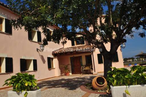 Villa Can Bracals grande