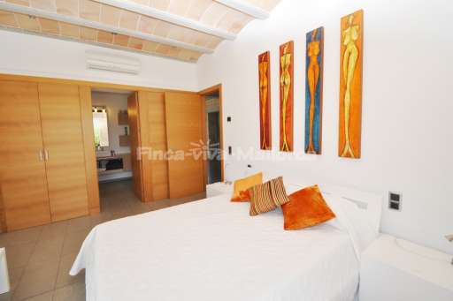 Villa Jose Sa Mola, Schlafzimmer, Doppelbett