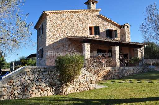 Finca Hermosa de Muro, Haus, Garten, überdachte Terrasse