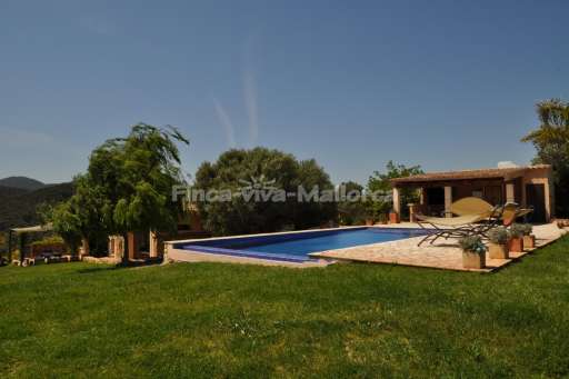 Finca Climent, Pool, Garten, Sonnenliege