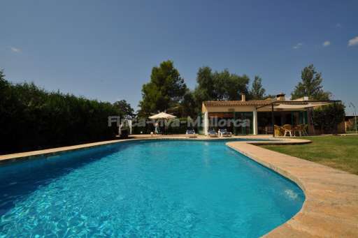 Finca Grande, Poo, Garten, Sonnenliege