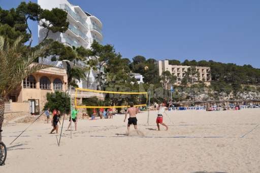 Volleyball am Strand Cala Santanyi