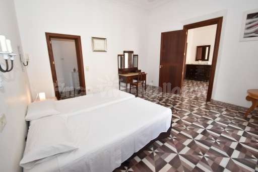 Casa Notario, Schlafzimmer, Doppelbett, Spiegel