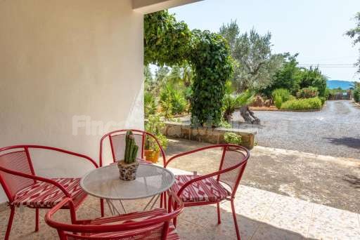 Casita Oliver Port de Pollenca, überdachte Terrasse, Esstisch, Ausblick