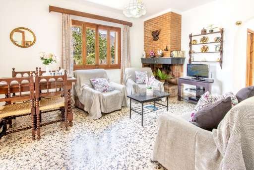 Casita Oliver Port de Pollenca, Wohnzimmer, Esszimmer, Sofa, Sessel, Esstisch