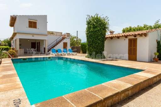 Casita Oliver Port de Pollenca, Pool, Sonnenliege, Haus