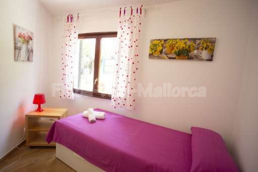 Chalet Juli Sa Pobla, Schlafzimmer, Einzelbett