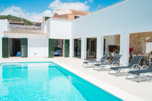 Villa Ferrer de Shorta