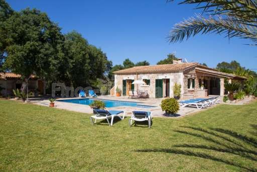 Finca Cantor Pollenca, Haus, Garten, Pool, Rasenfläche, überdachte Terrasse